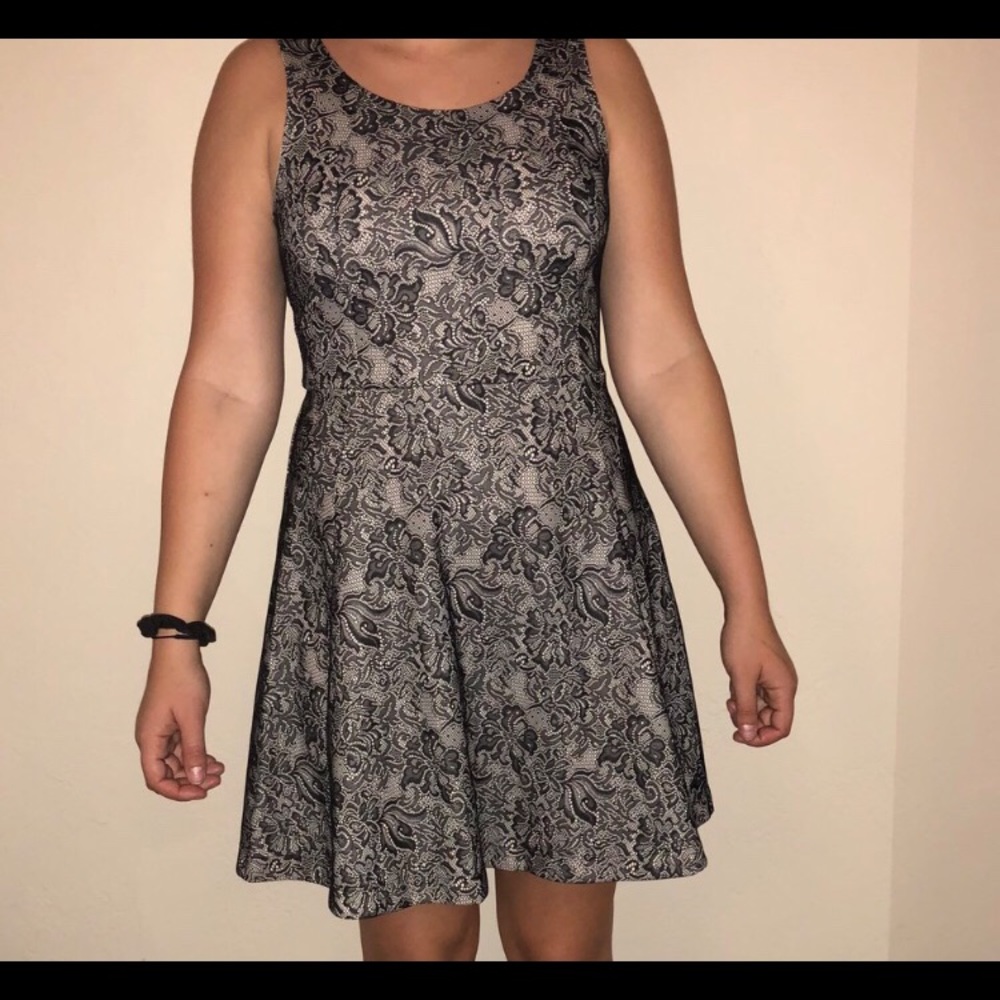 Cute cocktail formal dress !
